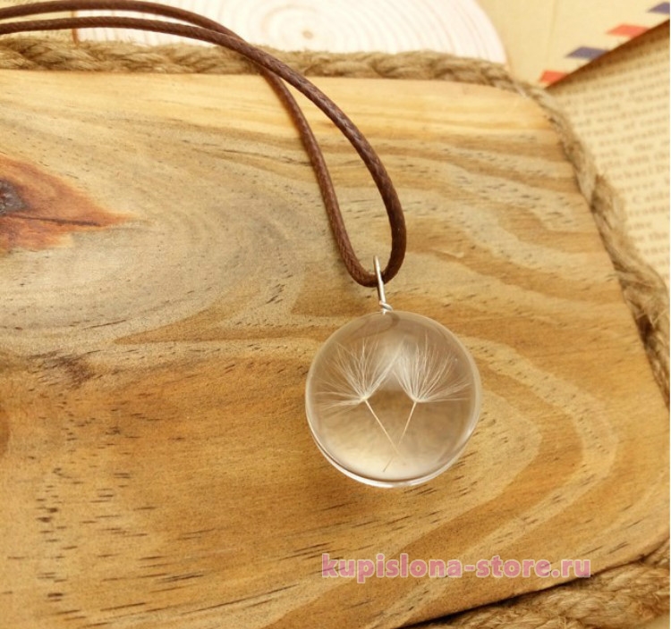 Подвеска на шнурке «White feather» Подвеска на шнурке «White feather»