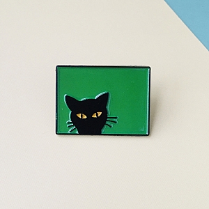 Брошь-значок «Cat in the window»