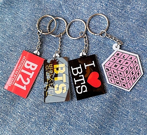 Брелок «I love BTS»